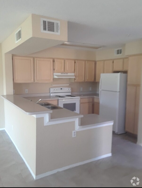 Building Photo - 14037 Fairway Island Dr