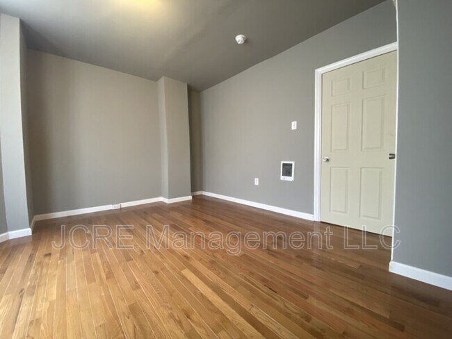 Foto del edificio - 4932 W Thompson St