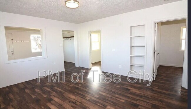 Foto del edificio - 223 N Venice St