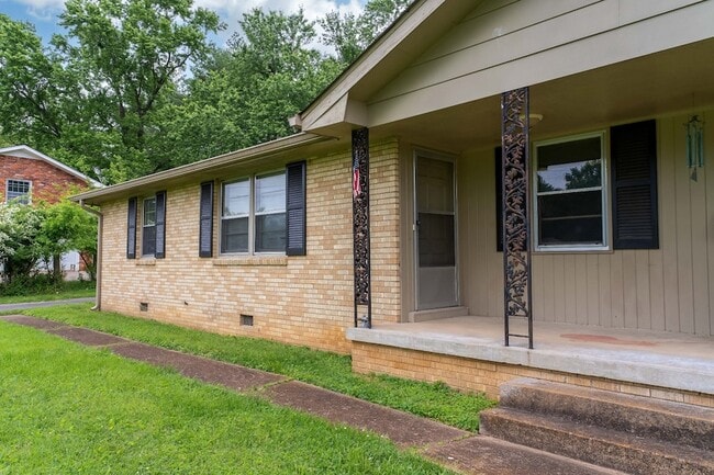 Building Photo - 119 Lake Terrace Dr