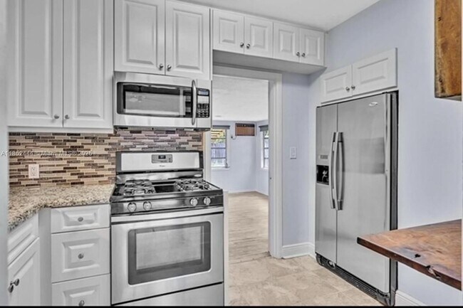 Foto del edificio - 308 SW 10th St