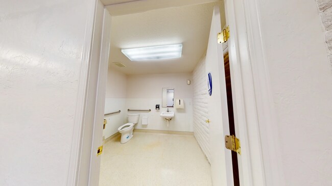 Foto del edificio - 4216 Shasta Dam Blvd