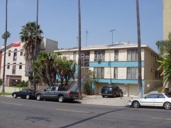 Primary Photo - 443 S Alexandria Ave