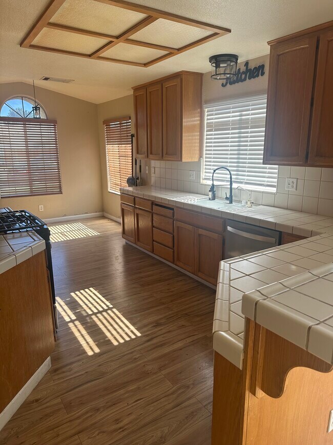 71 Vía Piedmont, Gustine, CA 95322 House Rental in Gustine, CA