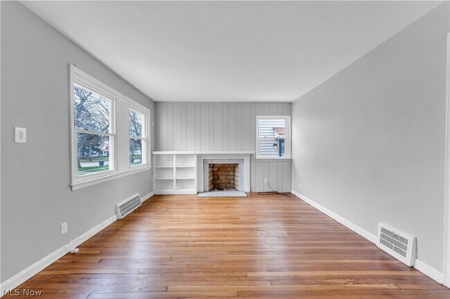 Building Photo - 16119 Judson Dr