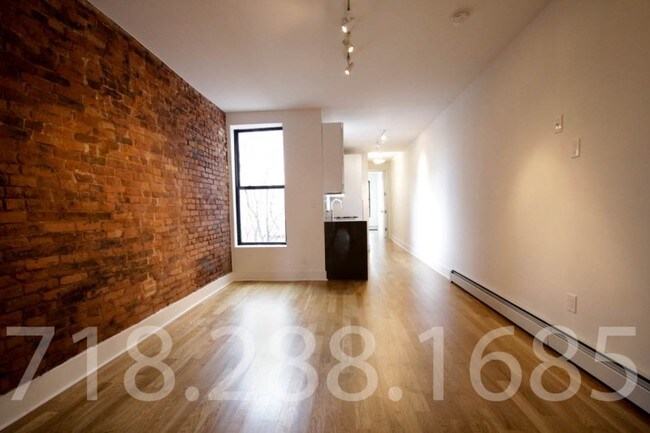 Interior Photo - 556 GATES AVE