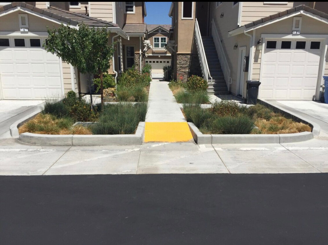 221 Elworthy Ranch Cir Unit 2, Danville, CA 94526 Condo for Rent in Danville, CA