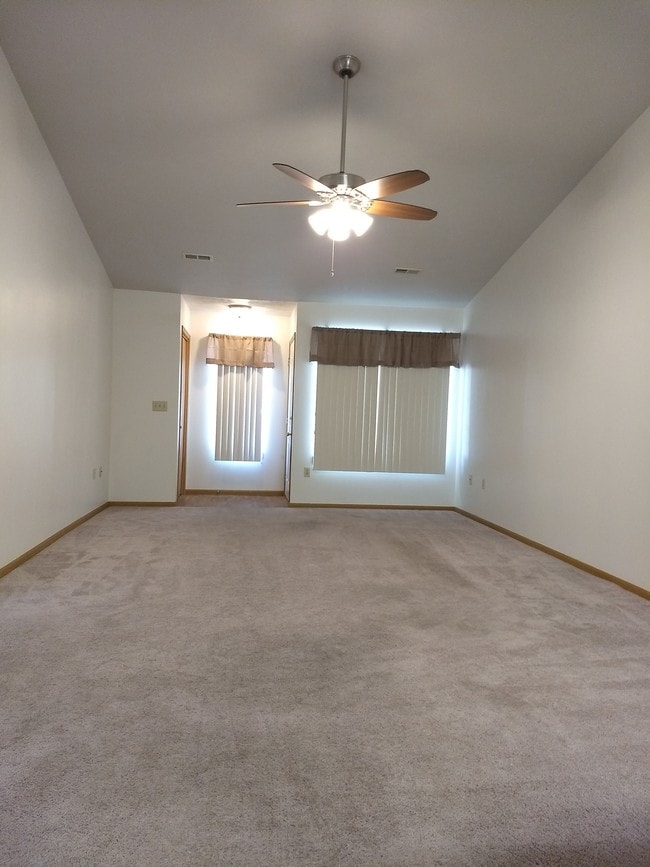 3404 Koenigstein Ave, Norfolk, NE 68701 Townhome Rentals in Norfolk