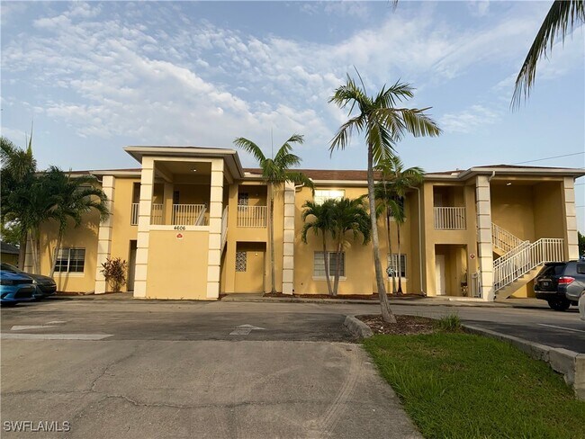 Foto del edificio - 4606 SE 5th Ave