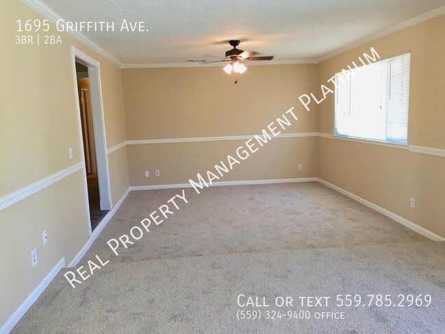 Building Photo - 1695 Griffith Ave