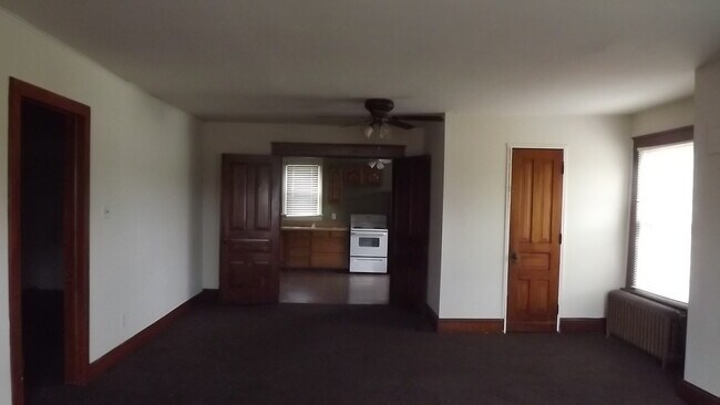 Foto del edificio - 229 N 2nd St
