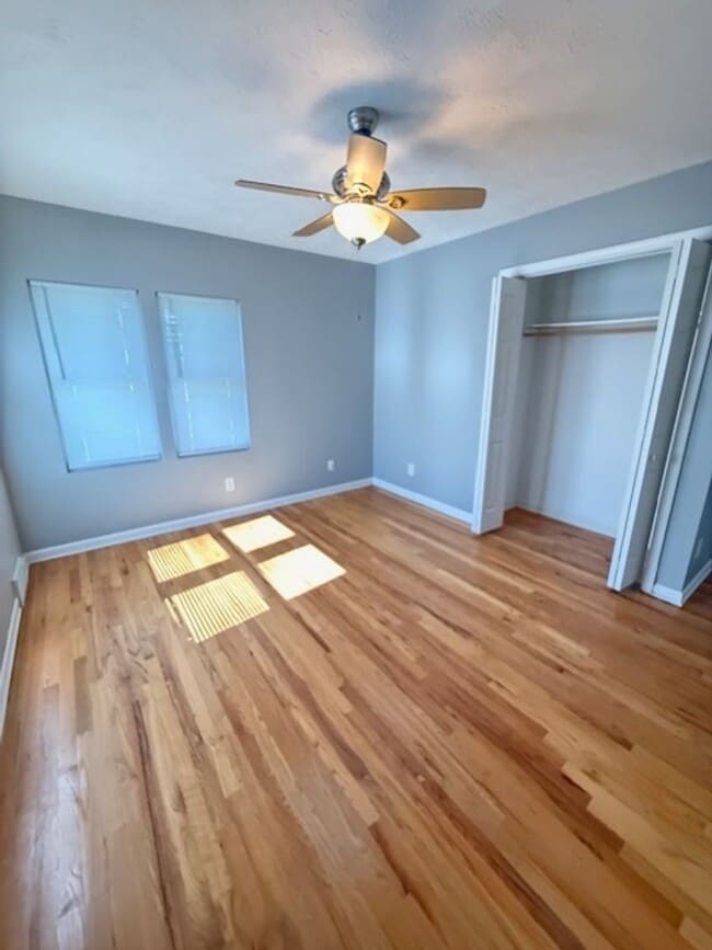 Building Photo - Charming Hanscom Park Living Near Historic...