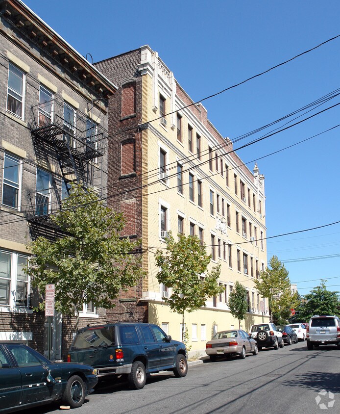 Foto del edificio - 401 New York Ave