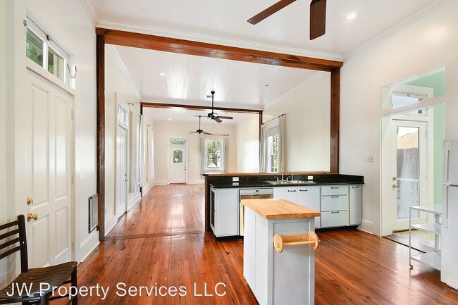 Foto del edificio - 2 br, 2 bath House - 5025 S. Prieur