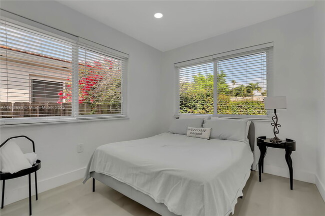 Photo - 2200 SW 21st St House