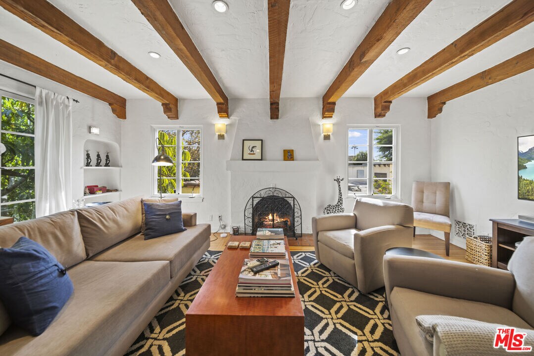 Foto principal - 837 N Harper Ave
