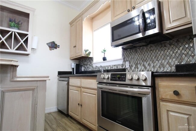 Building Photo - 15 E Swordfish St