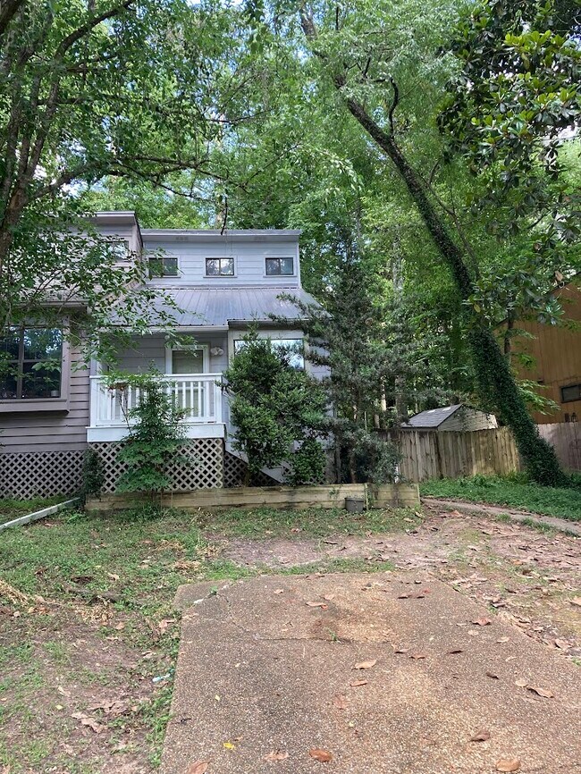Building Photo - 171 Parkbrook Cir