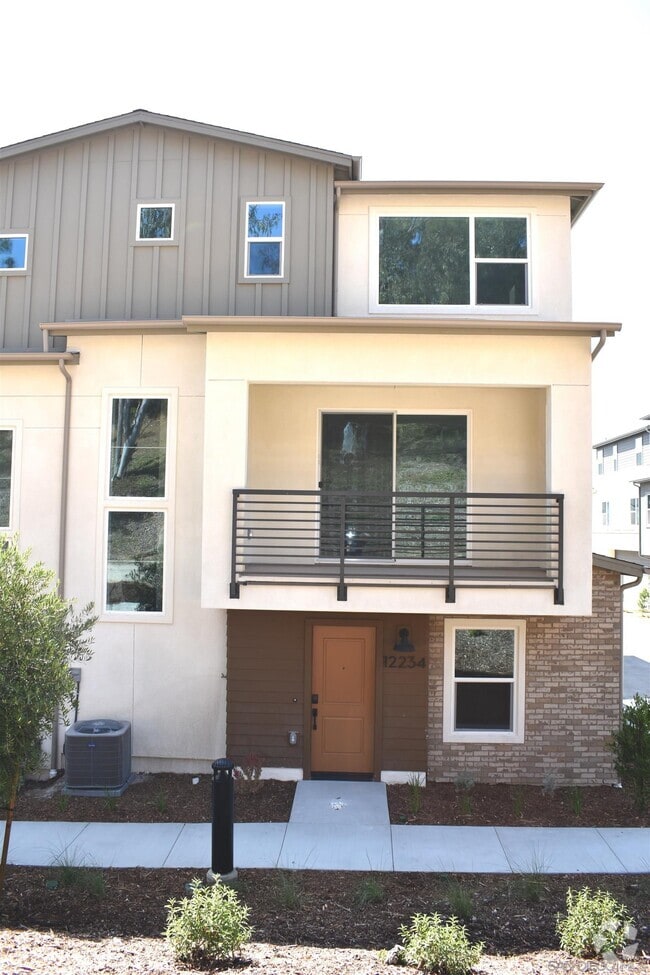 Building Photo - 12234 Riley Ln