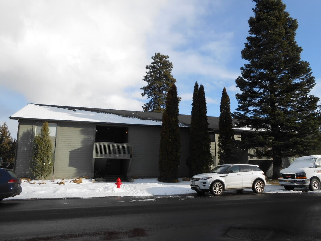 1244 NE 4th St Unit 6, Bend, OR 97701 Room for Rent in Bend, OR