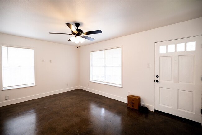 Foto del edificio - 4129 Barnes St