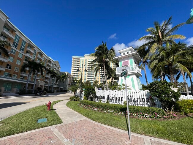 Foto del edificio - 100 NE 6th St