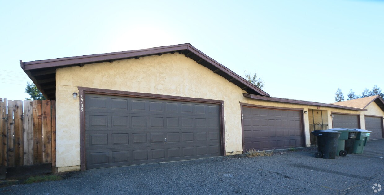 Foto del edificio - 3709 Coffee Rd