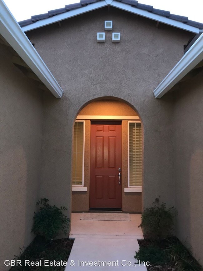 Building Photo - 3 br, 2.5 bath House - 4241 Silver Lupine ...
