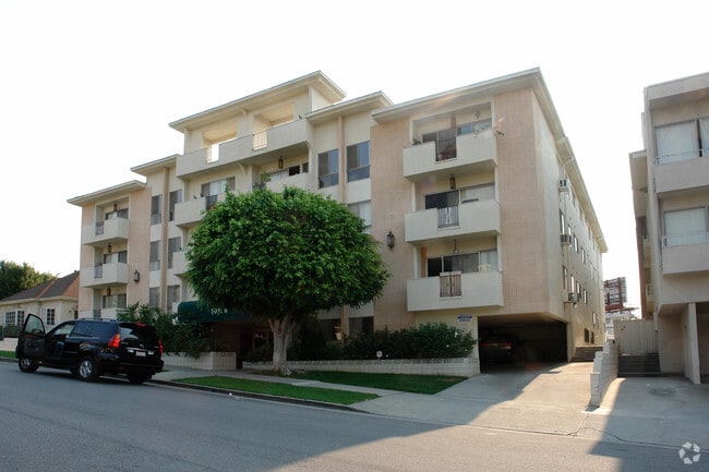 Building Photo - Eastbourne Apartments
