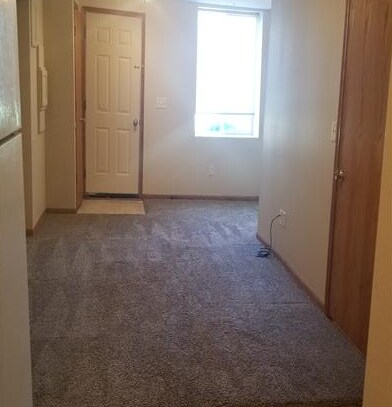 Building Photo - 1 bed, Bondurant location