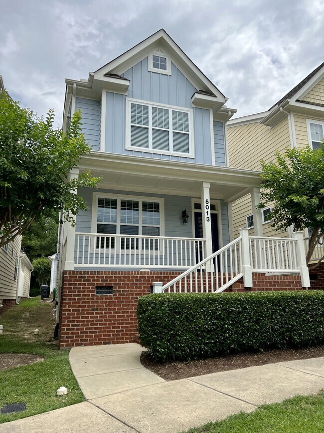 Building Photo - 5013 Sunny Creek Ln