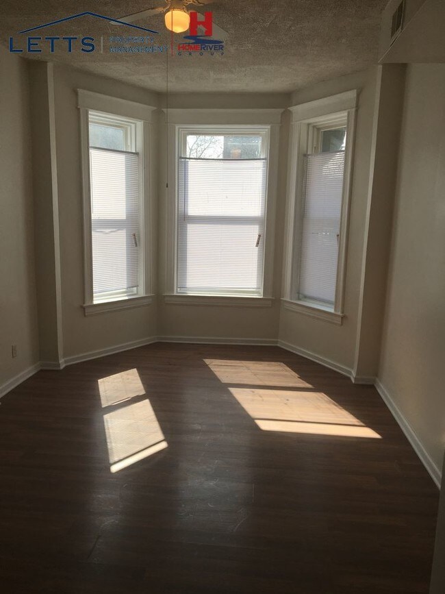 Building Photo - 1213 S Harding Ave