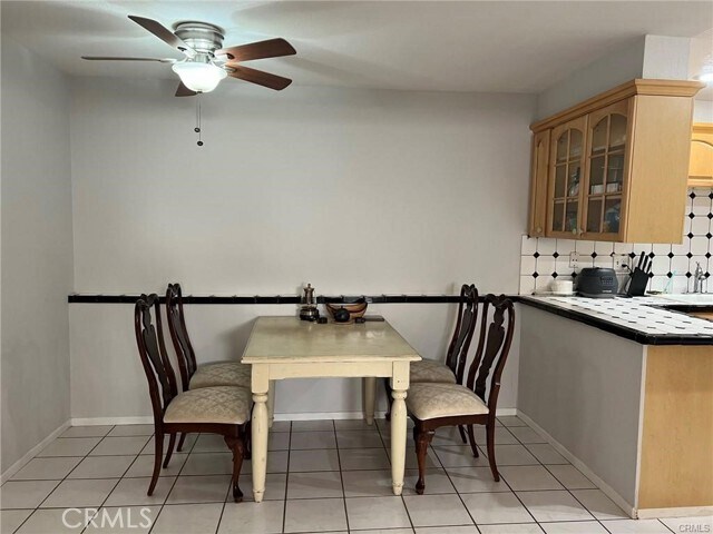 Foto del edificio - 212 S Kraemer Blvd