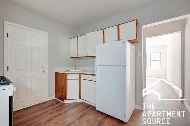 Building Photo - 5746 N Winthrop Ave