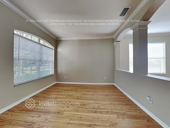 Foto del edificio - 17011 Falconridge Rd
