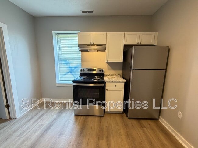 Photo - 243 S Main St Apartment
