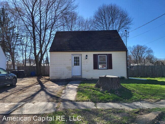 Foto del edificio - 3 br, 1 bath House - 294 Robert St