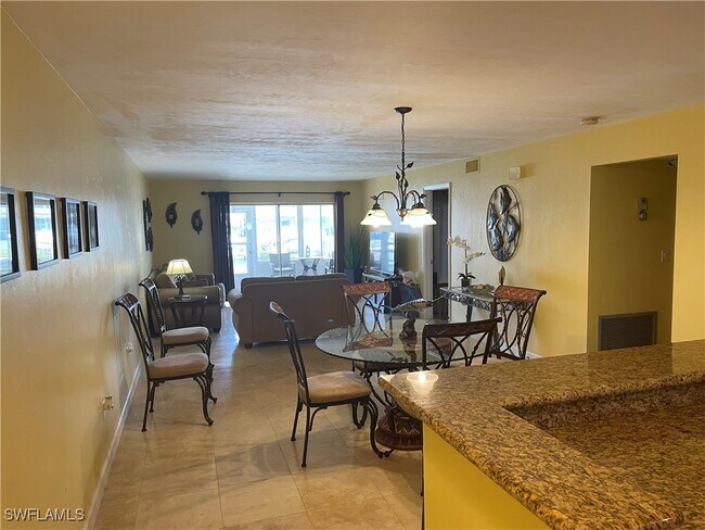 Foto del edificio - 1730 Sandy Cir