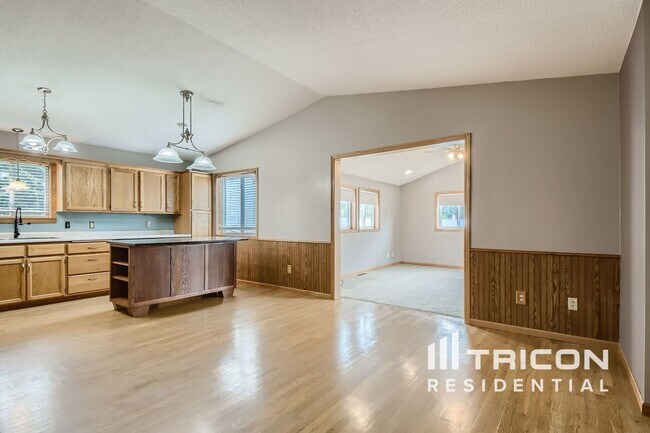 Foto del edificio - 9310 Eider Ln