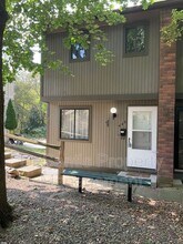 Building Photo - 446 Crosbie Dr