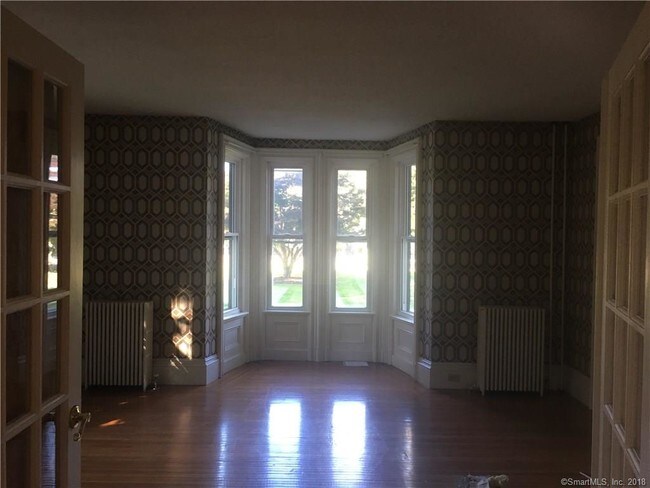 Foto del edificio - 356 N Main St