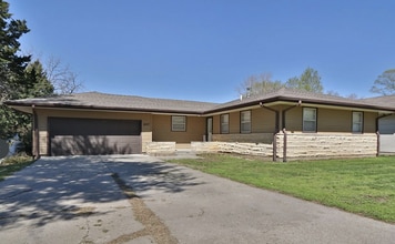 Building Photo - 207 Whiting St