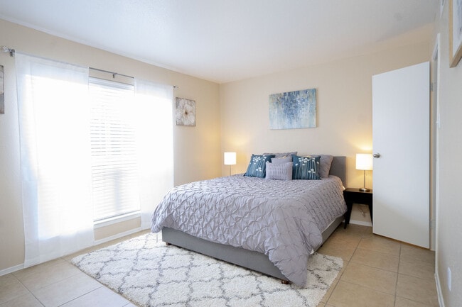 Building Photo - Caldera Apartment Homes