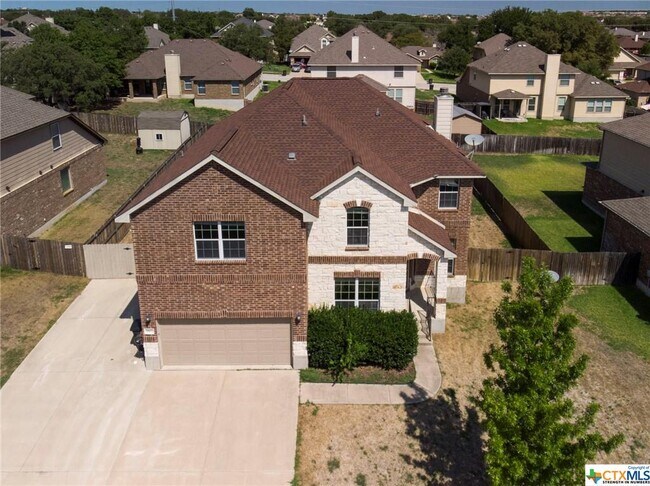 Foto del edificio - 5807 Bedrock Dr