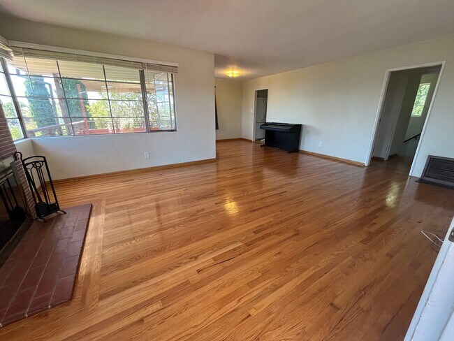 Foto del edificio - Charming Mission Hills Mid-Century Home wi...