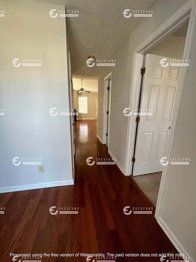 Building Photo - 209 Waterdown Dr
