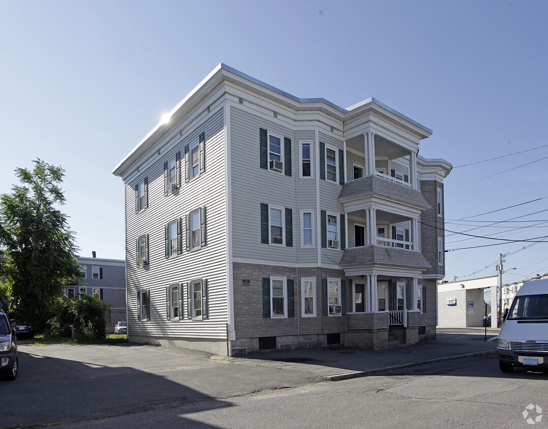 Primary Photo - 28-40 Aiken St