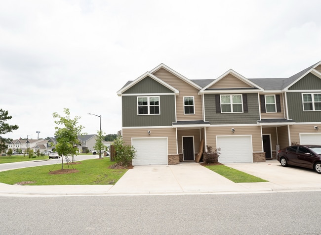 Building Photo - 481 Governor Treutlen Cir