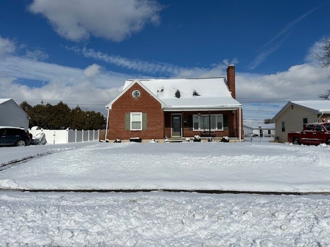 Primary Photo - Welcome to this cape-cod style 3-bedroom, ...