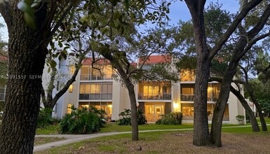 Building Photo - 636 NW 13th St